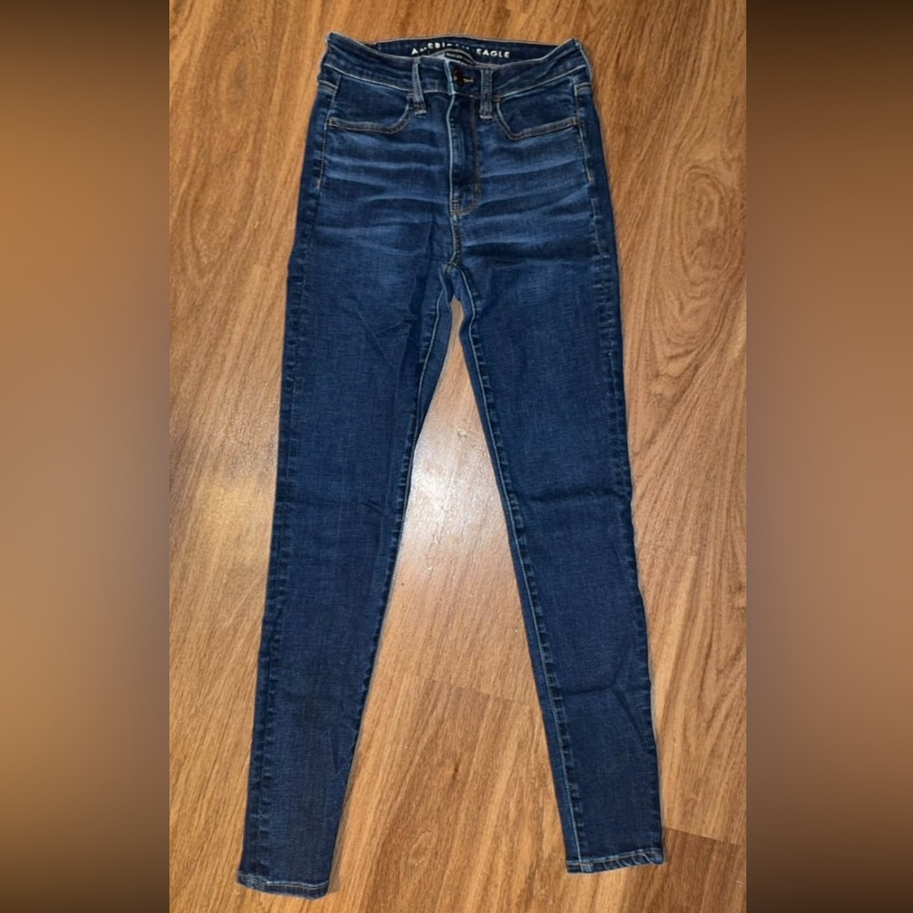 American Eagle size 2 skinny jeans